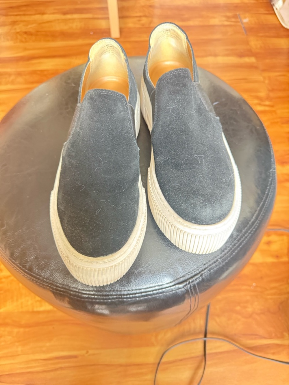 Women’s Slip-On Suede Casual Sneakers - Blacky
